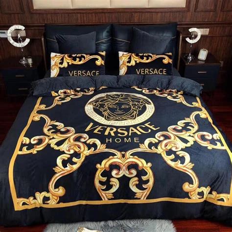 versace piumone piumino lenzuolo|VERSACE.